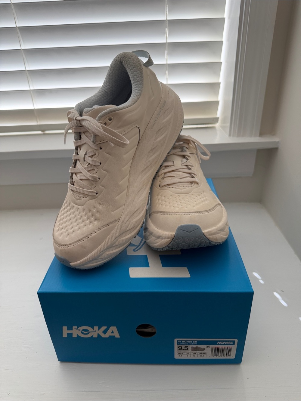 Hoka Bondi SR All Terrain Athletic Shoes - Picture 5 of 9